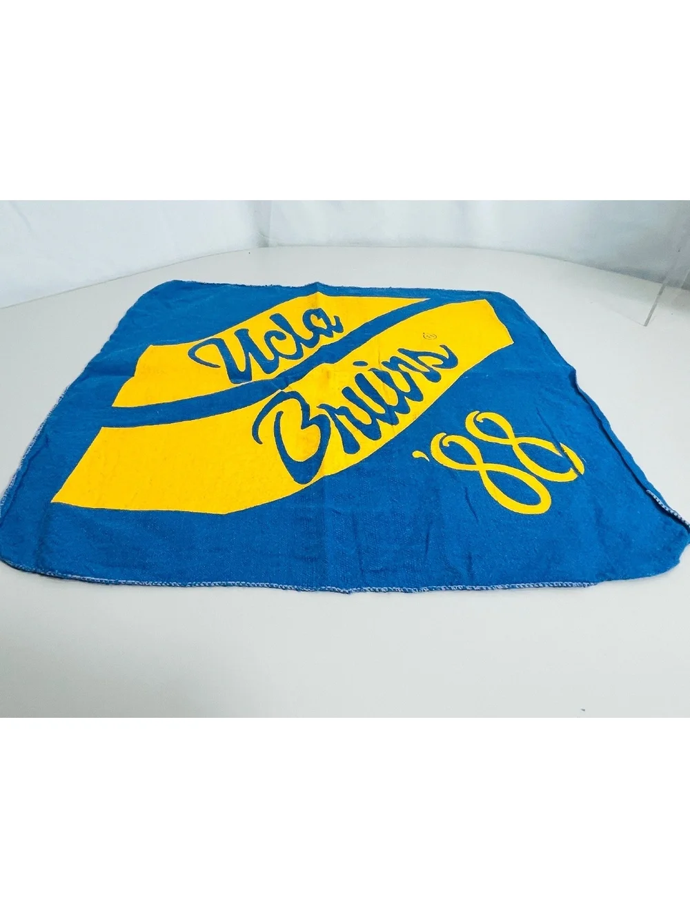 1988 Vintage UCLA Bruins '88 Blue and Yellow Towel